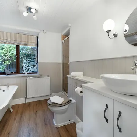 2 Bed In Oc-lr063 *