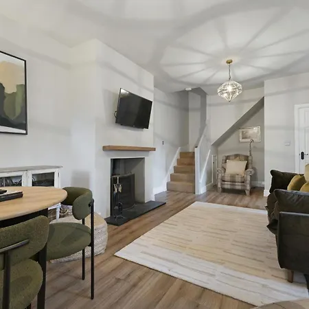 2 Bed In Oc-lr063 *