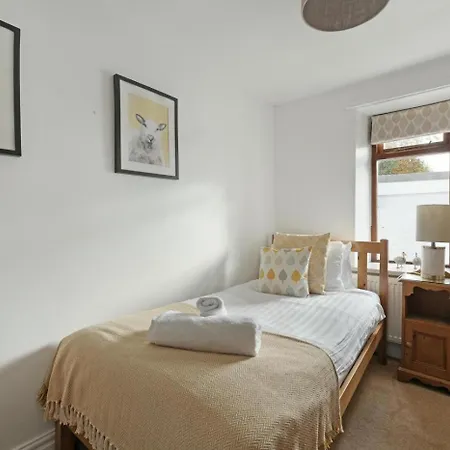 بيت للعطل 2 Bed In Oc-lr063 آمبيلسايد